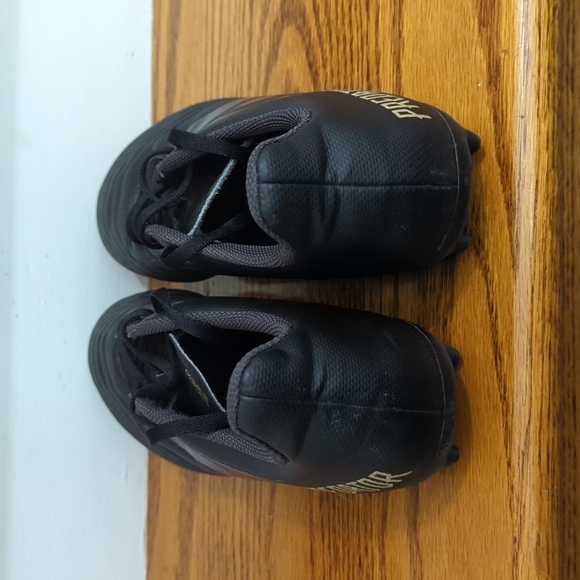 Adidas Predator cleats size 8 black - Picture 5 of 7